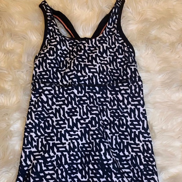 Lululemon tank - Picture 2 of 2